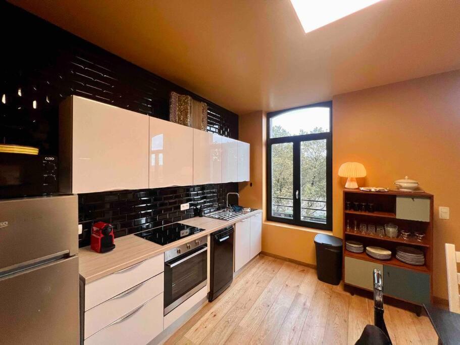 Le Retro Chic - Grand Duplex Pour 6 Dans Le Centre Apartment Liège Exterior foto