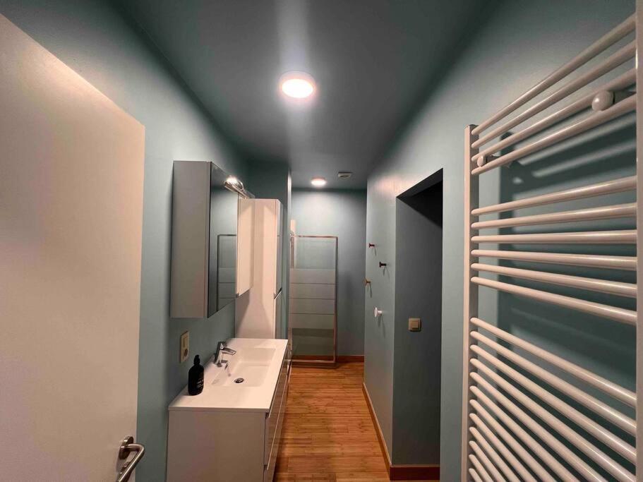 Le Retro Chic - Grand Duplex Pour 6 Dans Le Centre Apartment Liège Exterior foto
